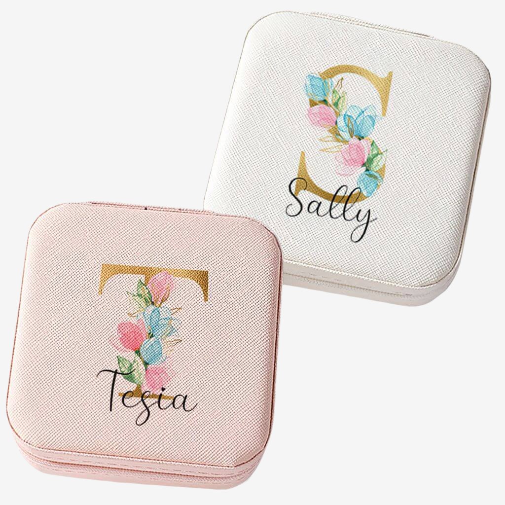 Custom jewellery boxes white and pink on white background